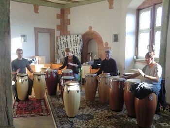 Ein Conga-Wochenendworkshop auf der Burg Breuberg im Odenwald